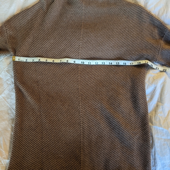 Mock neck sweater - Picture 3 of 5